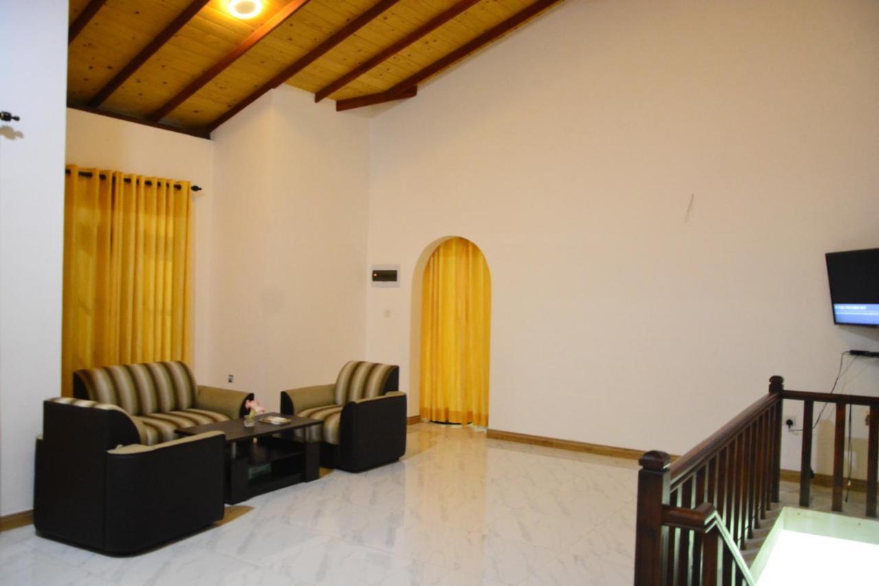 Seven Luck Palace Kandy Exterior foto